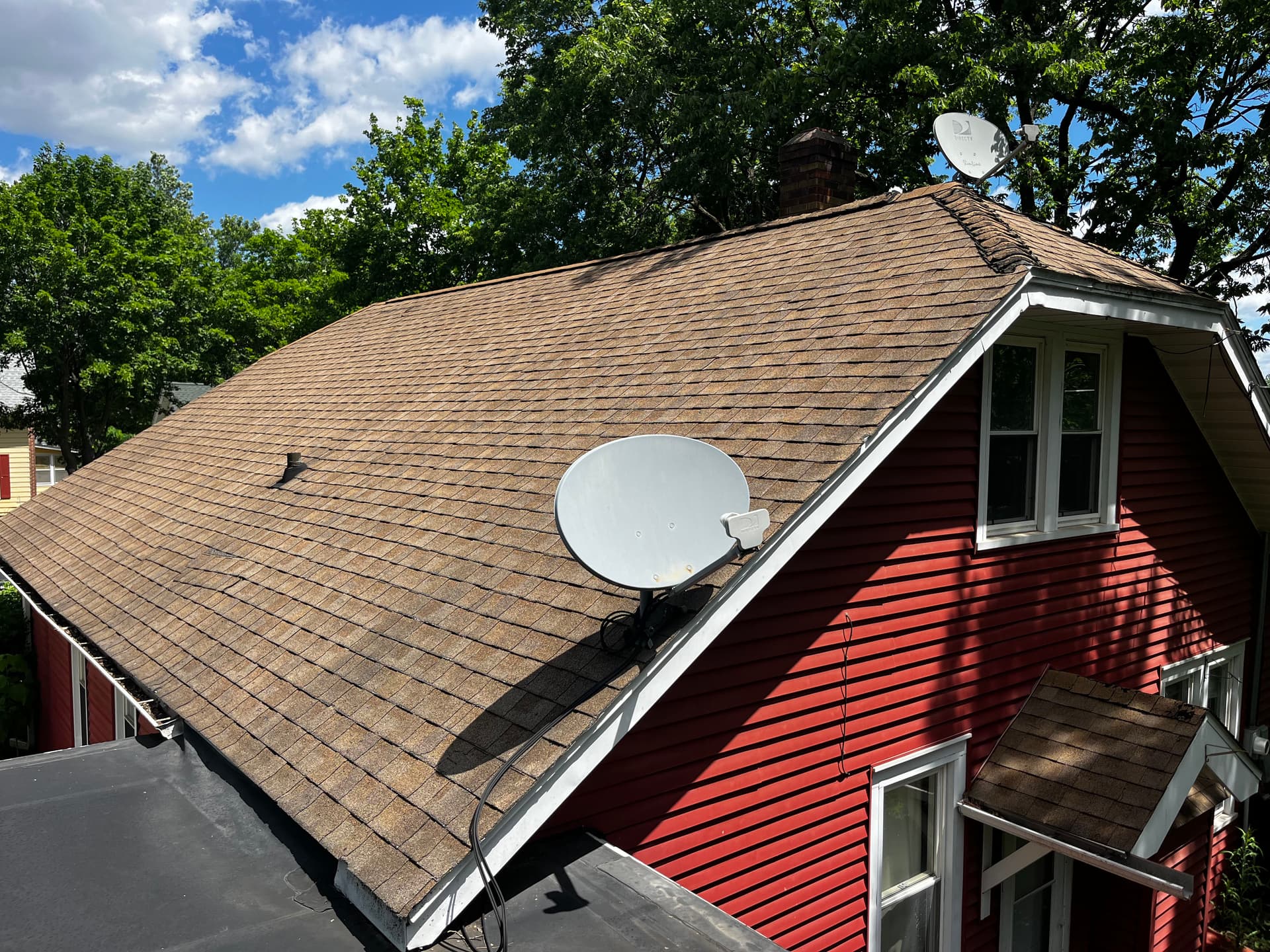 Gallery photos for Granule Loss Stopped Cold With a Full Roof Replacement: Image #1
