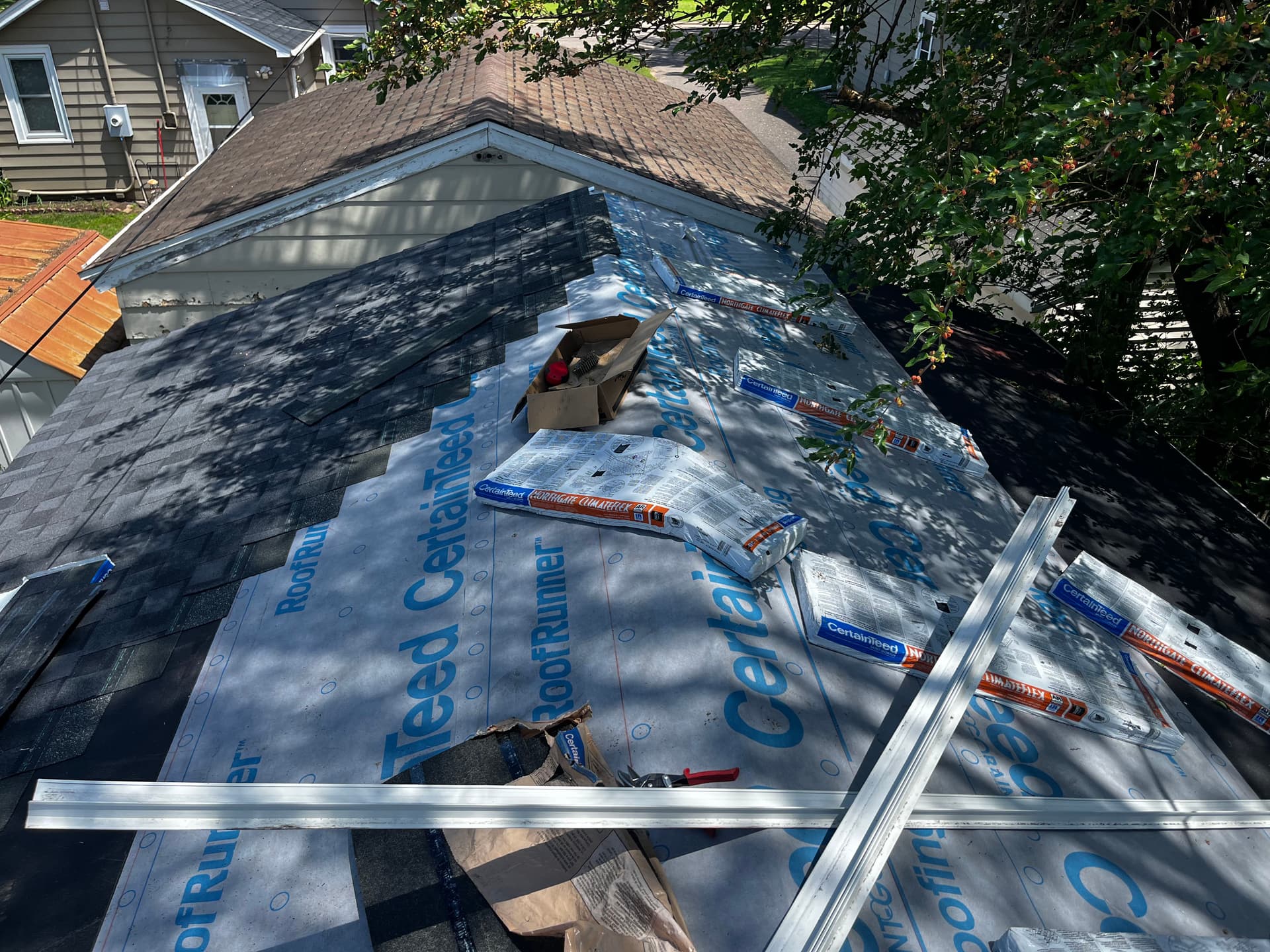 Gallery photos for Moss-Covered Garage Roof Gets a Full Replacement with CertainTeed NorthGate: Image #2