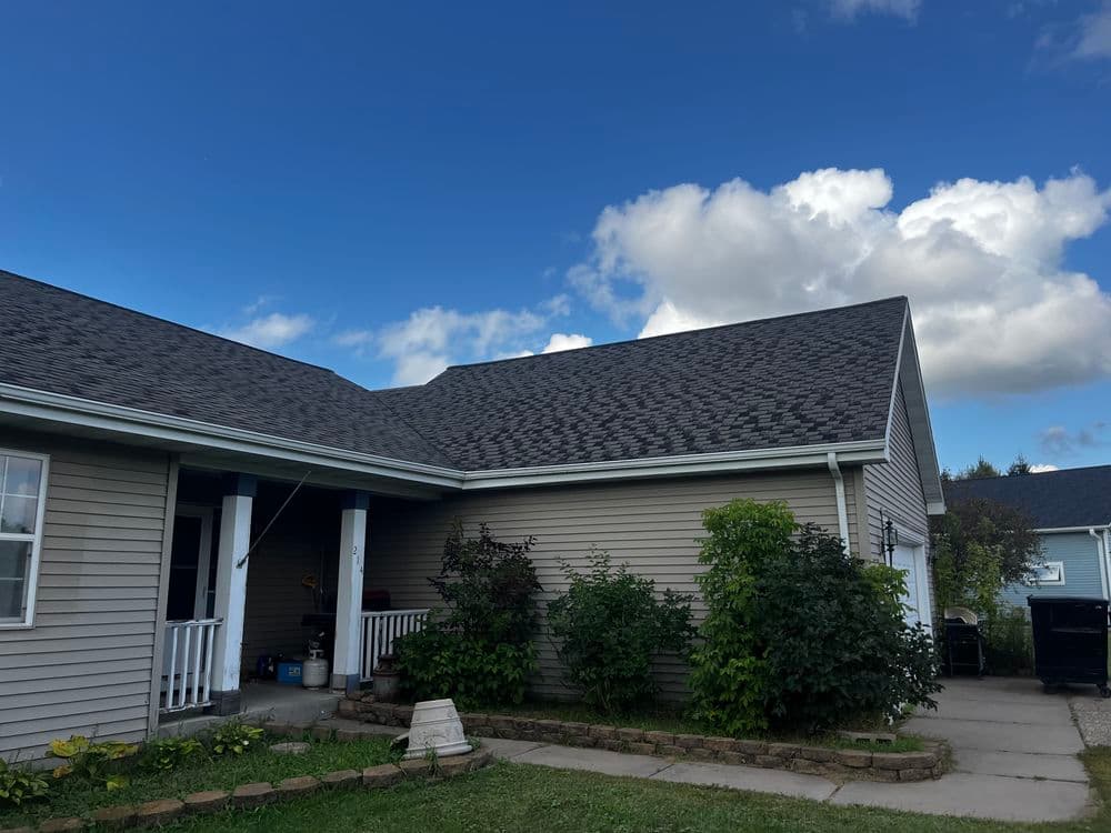 Gallery photos for Roof Replacement Completed in Glenwood City: Image #1