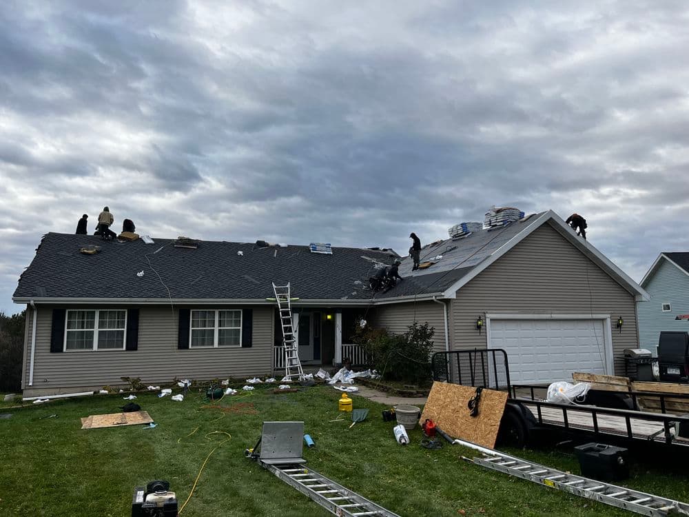 Gallery photos for Roof Replacement Completed in Glenwood City: Image #3