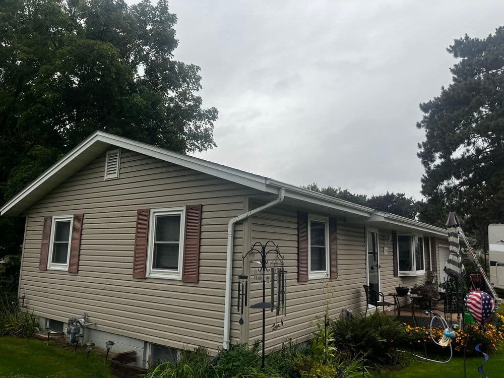 Gallery photos for Expert Roof and Gutter Installation in Eau Claire: Image #1