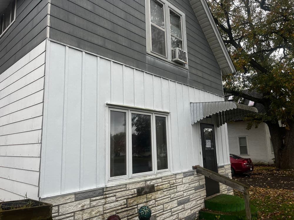 Gallery photos for New Roof and Siding Upgrade in Altoona: Image #10